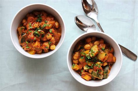 A 15 Minute One Pan Vegan Meal To Make Tonight Chickpea Masala