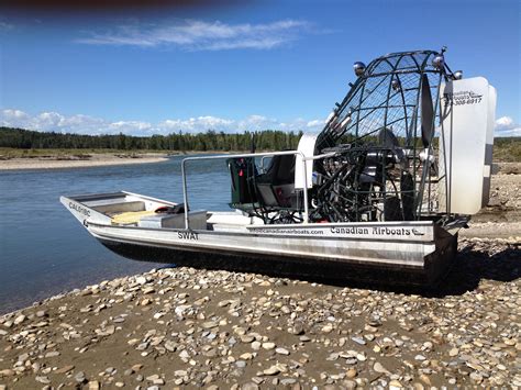 canadian airboats rentals