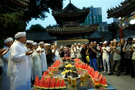ramadan  china bans civil servants  students  fasting