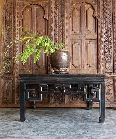 black lacquer coffee table  rattan top lacquer coffee table