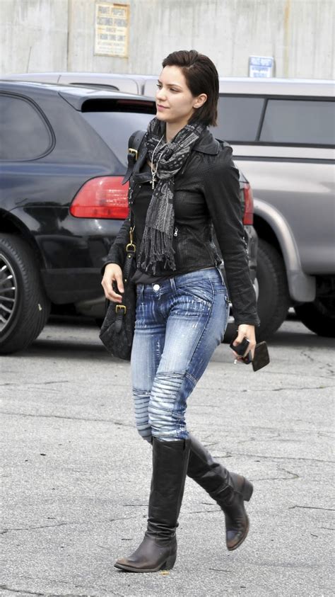 jeans and boots celebrities in jeans and boots and overknees mix part 2 23 03 2011