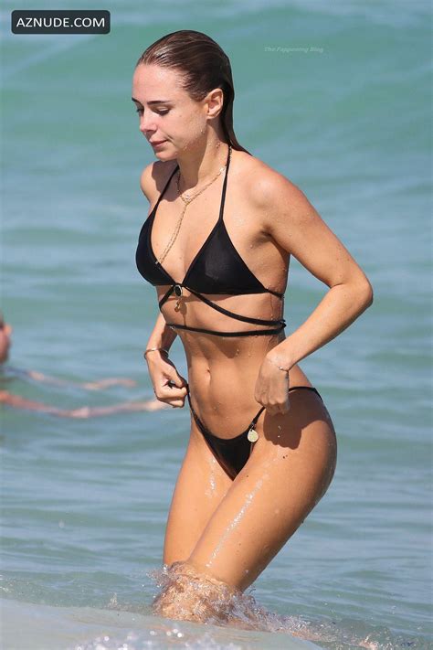 Kimberley Garner Sexy Stuns In A Black Bikini On The Beach In Miami