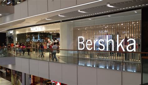 filebershka  sm aura bgcjpg wikimedia commons