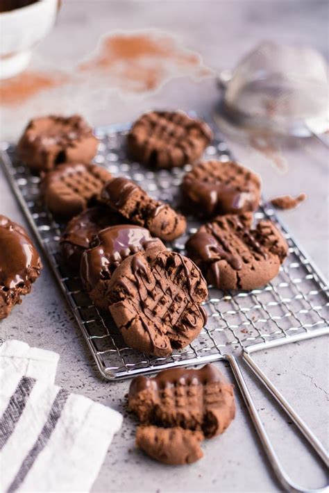 healthy double chocolate flourless peanut butter cookies gluten   carb