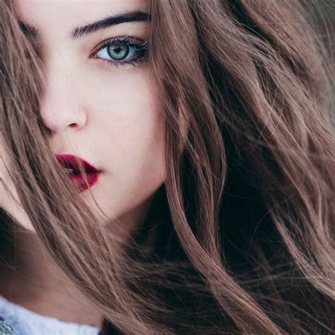 what hair color for green eyes the ultimate guide and 80 ideas for finding sublime color