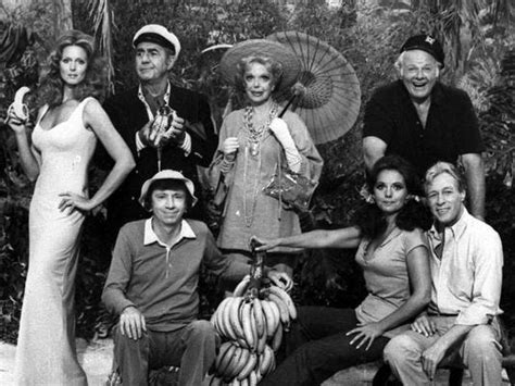Seniors Recreate Iconic Gilligan S Island Cast Photo