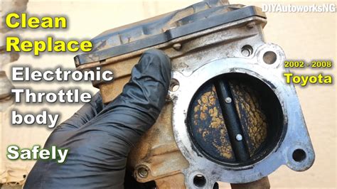 cleaning  electronic throttle body toyota throttle body cleaning