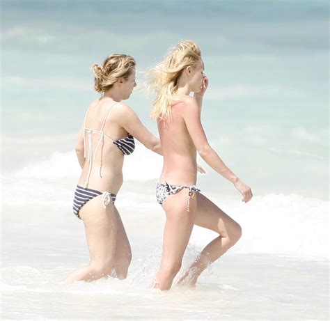 Kate Bosworth Topless On The Beach In Mexico But Stupid Paparazzi