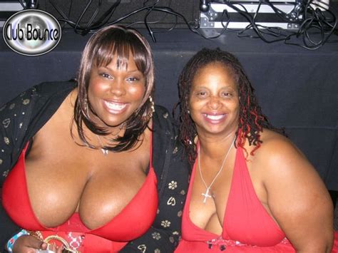 Night Clubs For Overweight People 20 Pics