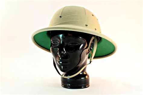 sun helmet pith helmet military style sun  findsfromyesteryear