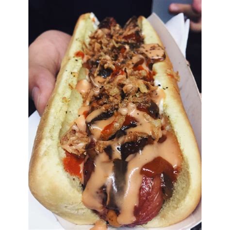 yoyos hot dog      street food ive   rhouston