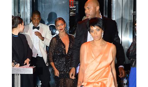 news trouble in paradise solange attacks jay z with beyonce watching video