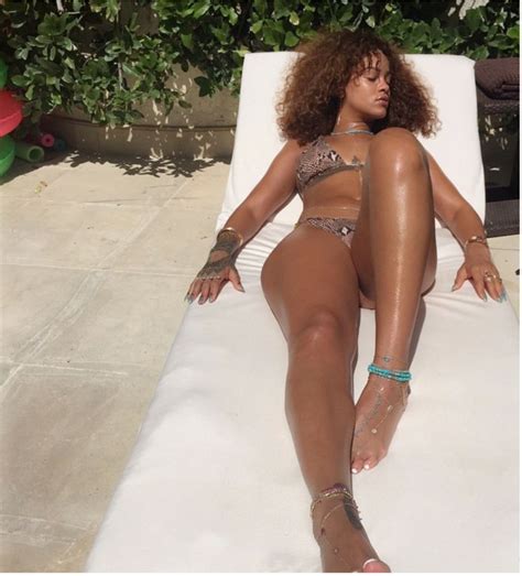 rihanna in a bikini 2 new photos thefappening