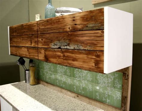inspiring diy projects featuring reclaimed wood furniture