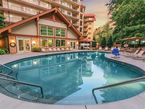hotels  pigeon forge  indoor pool holiday inn club vacations smoky mountain resort