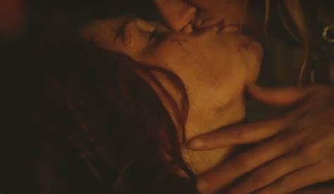 clarke gets steamy in ‘the 100′ season three extended trailer watch now television the 100