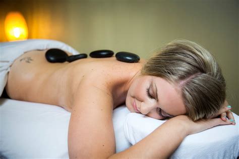 60 Minute Hot Stone Massage Rapunzel S Spa And Hair