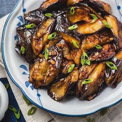 Chinese Eggplant With Garlic Sauce By Omnivorescookbook Quick And Easy