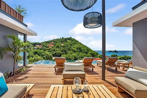 airbnb acquires luxury retreats    hospitality trends  week