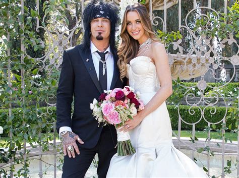 Mötley Crüe S Nikki Sixx Marries Courtney Bingham See The Wedding
