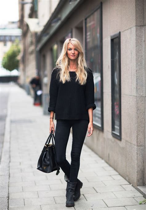 25 Black Jeans Outfit Ideas For Women To Try In 2017