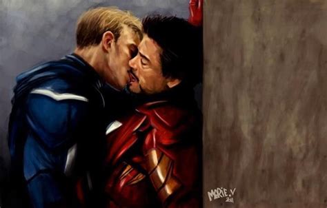 i d rather have thor and captain america mmmmmmm captain america kiss