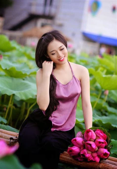 Vietnam Girls Undress Among Lotus Lake P 2 The Most