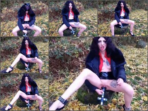 brutal anal dildo goth girl slut lucy outdoor insertion cross dildo in pussy