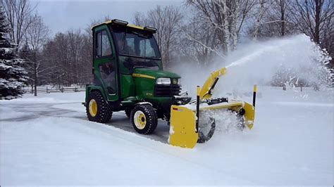 john deere    snow blower quick cleanup youtube