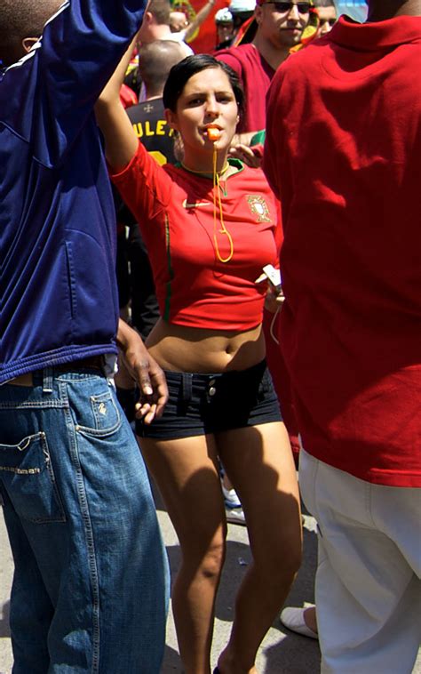 beautiful portuguese fans of euro 2012 istoryadista