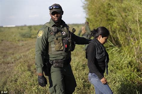 border patrol short of 1 900 agents new report reveals daily mail online