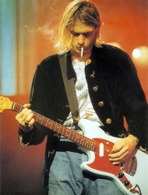 Kurt Cobain Guitariste Noir Et Blanc Nirvana