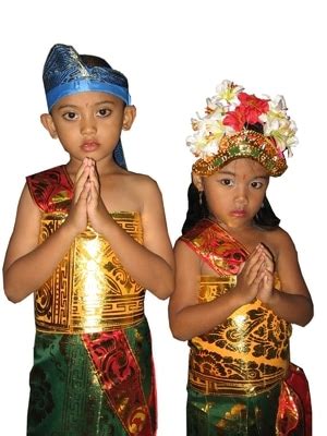 mengenali indonesia lewat baju adat anak rekomendasi baju adat anak menarik