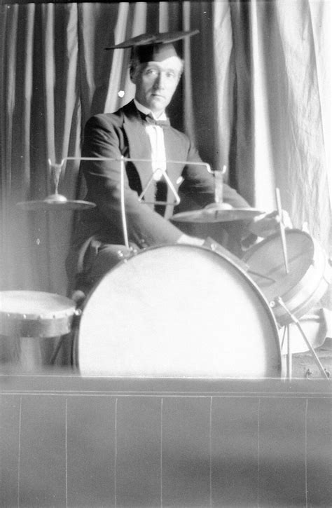 Pin By Joe Kern On Drum Kits 1920s 30s 40s Vintage Drums