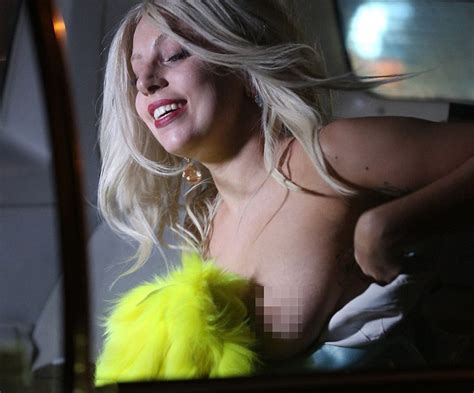 Lady Gaga Tits 4 Photos Thefappening