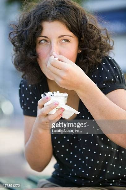 Pretty 14 Year Old Girls Stock Fotos Und Bilder Getty Images