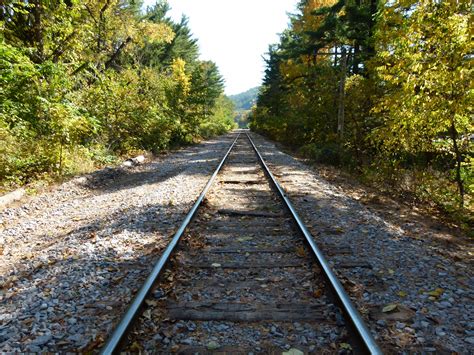 guide   railroad tracks  wisconsin diy rail road