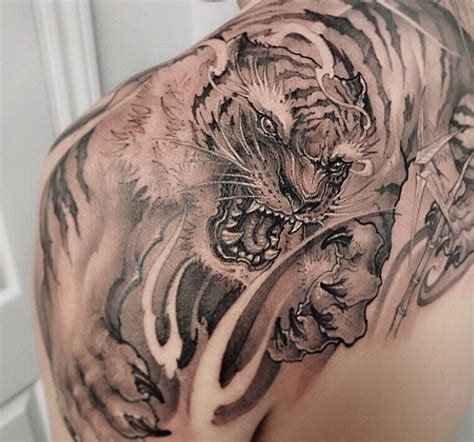 Tiger Back Shoulder Asian Style Hon Tattoo Tiger Tattoo Design