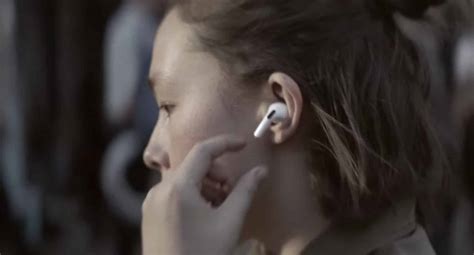 The New Apple Ad Highlights Airpods Pro With Active Noise Cancellation