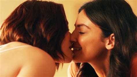 supergirl might be ending the sanvers ship and this is why popbuzz