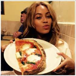 beyonce jay z and blue ivy indulge in italian delicacies