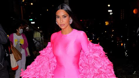 kim kardashian wore three hot pink balenciaga looks to host snl vogue