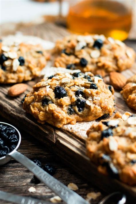 blueberry oatmeal breakfast cookies  almonds  honey recipe