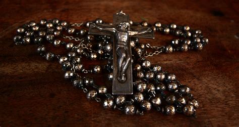 devotion    holy rosary mater dei catholic parish