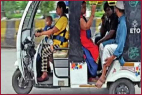 noida single mom   rickshaw driver  earn livelihood