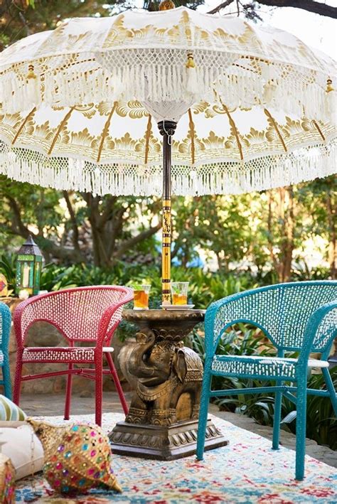 45 patio umbrella ideas and sun shade sail designs for