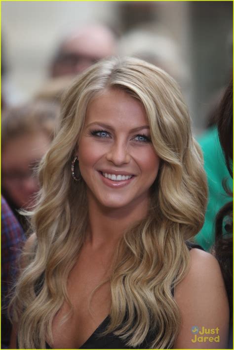 Julianne Hough The Grove Gets Footloose Photo 440584