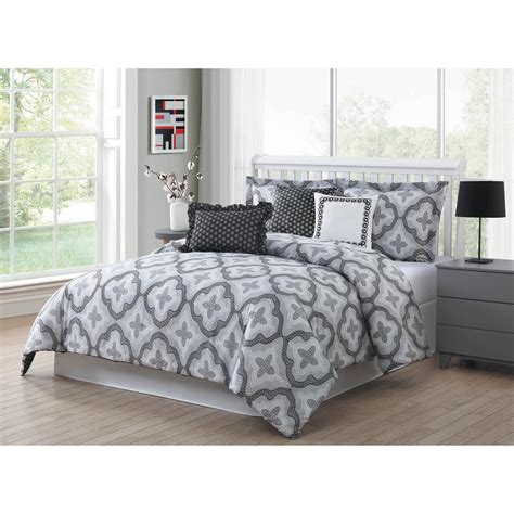 grey white comforter