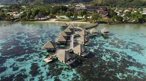 luxury resorts  tahiti   unforgettable getaway