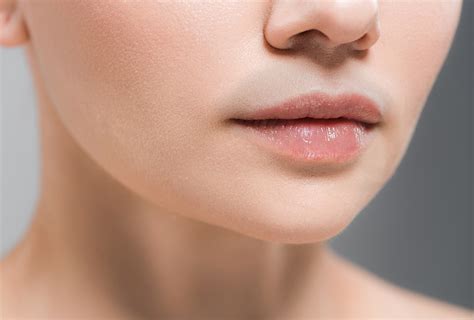 lighten dark upper lip  home remedies tips